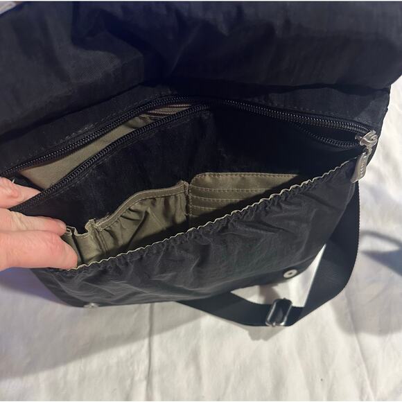 Baggallini Fine Line Slim Crossbody Shoulder Bag Black Nylon Travel designer - Picture 7 of 9